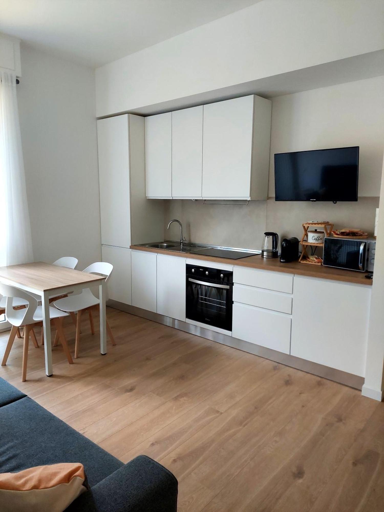 莱科Casa Corso Matteotti 16公寓 外观 照片